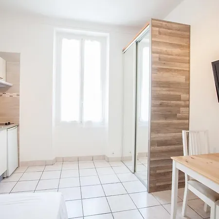 Apartment Foch